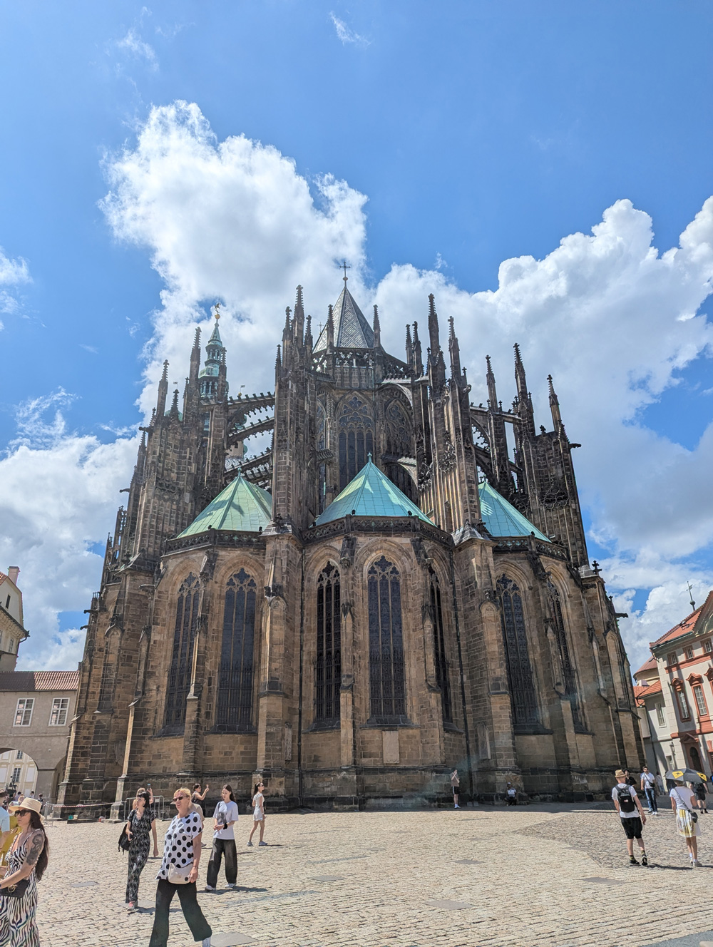 Apsiden av St Vitus katedral Praha.