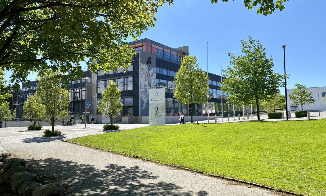 Campus Ullandhaug i sommersol