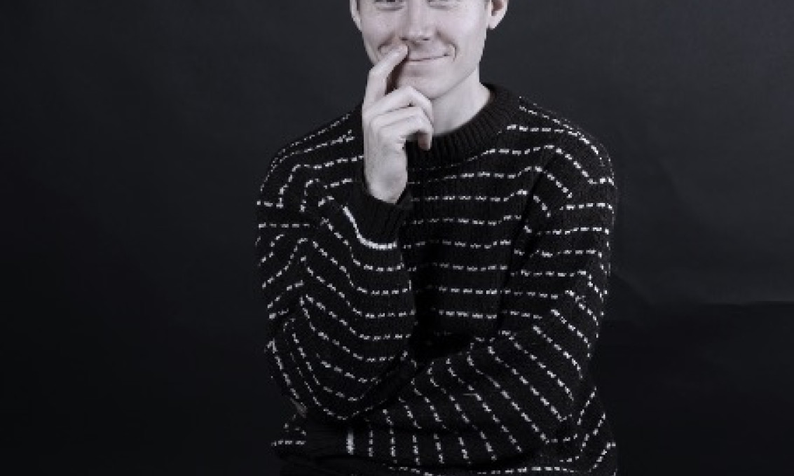 Olaf er skuespiller, og tok PPU med fordypning i teater