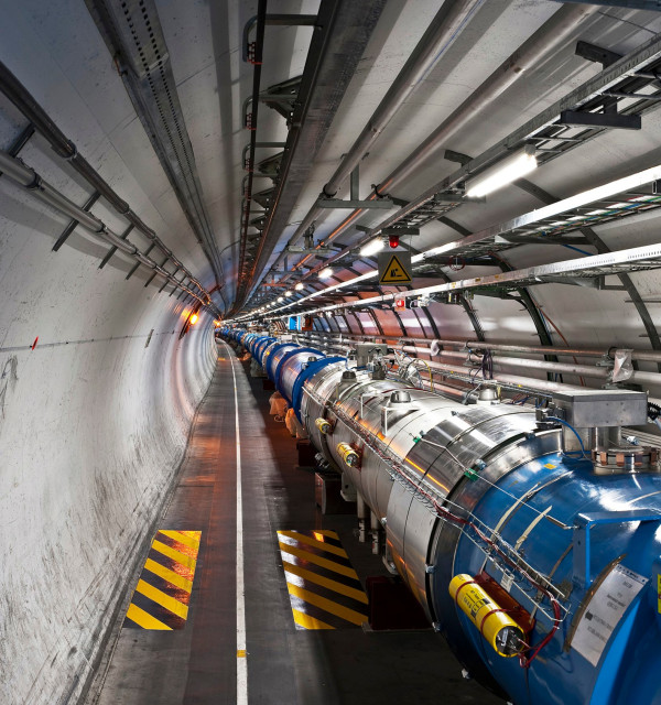 Teoretisk subatomær fysikk og kosmologi