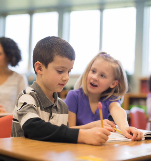 Stener kan ikke flyve: 
Om digitalisering i skolen.